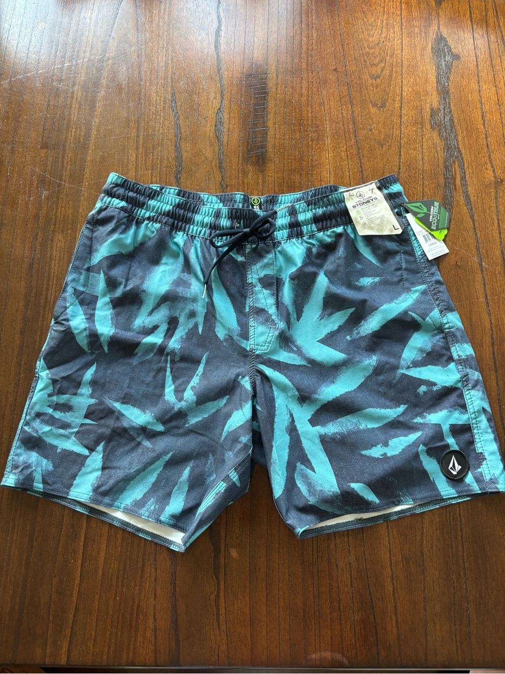 Volcom Men’s Teal and Navy Leaf-Print Swim Trunks